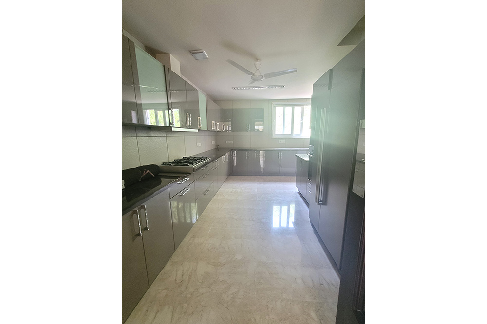 E - 8/16, Vasant Vihar