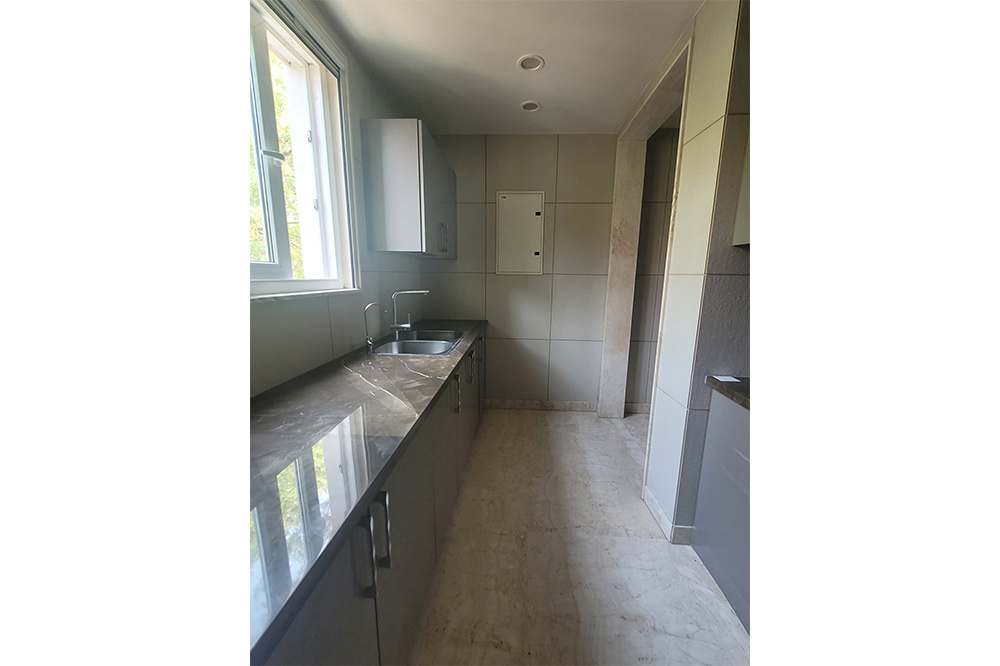 E - 8/16, Vasant Vihar